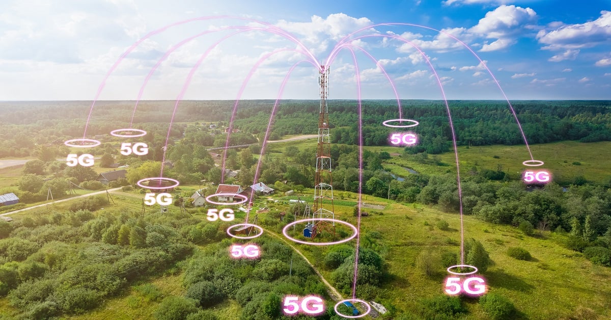 5G internet tower connecting rural area - TeleDynamics blog